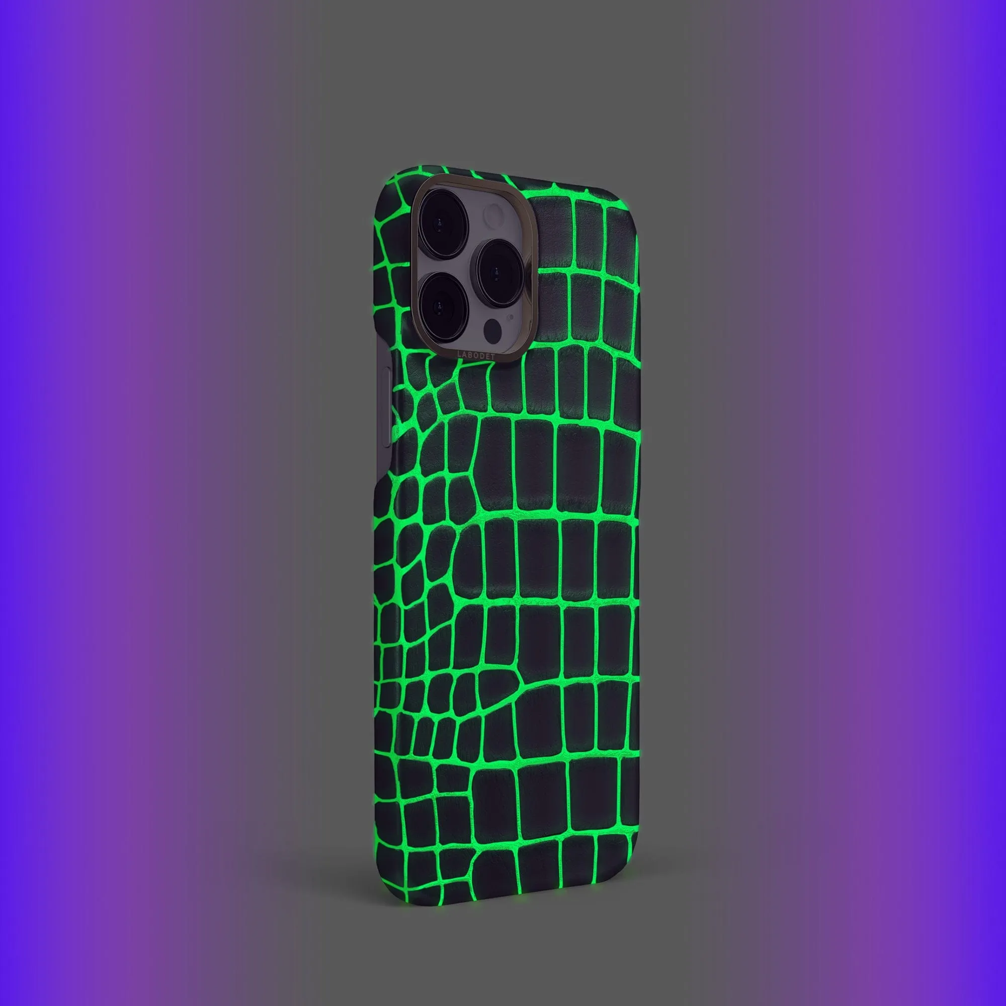 Classic Case For iPhone 14 Pro In Luminescent Alligator