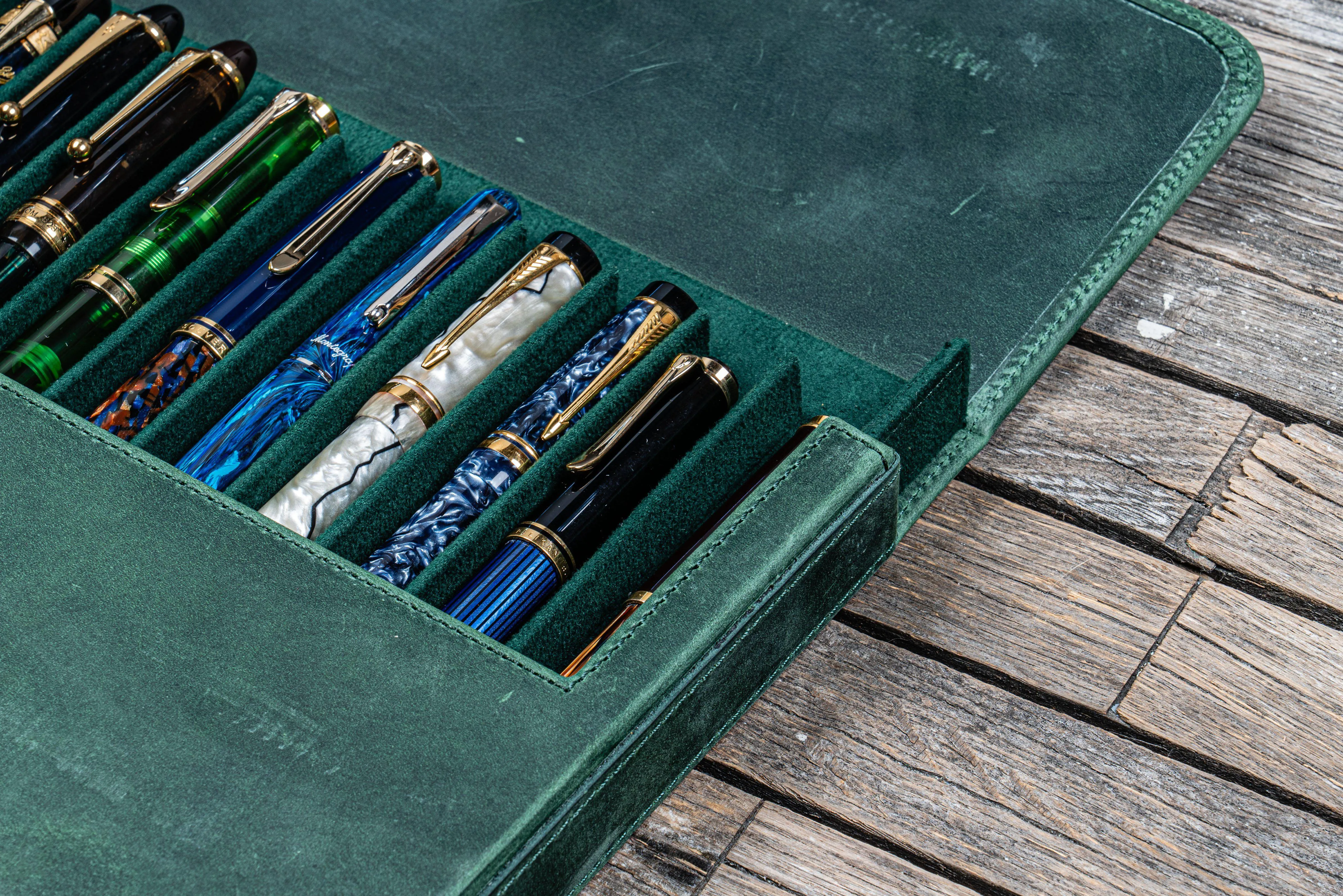 Leather Magnum Opus 12 Slots Hard Pen Case with Removable Pen Tray - Crazy Horse Forest Green